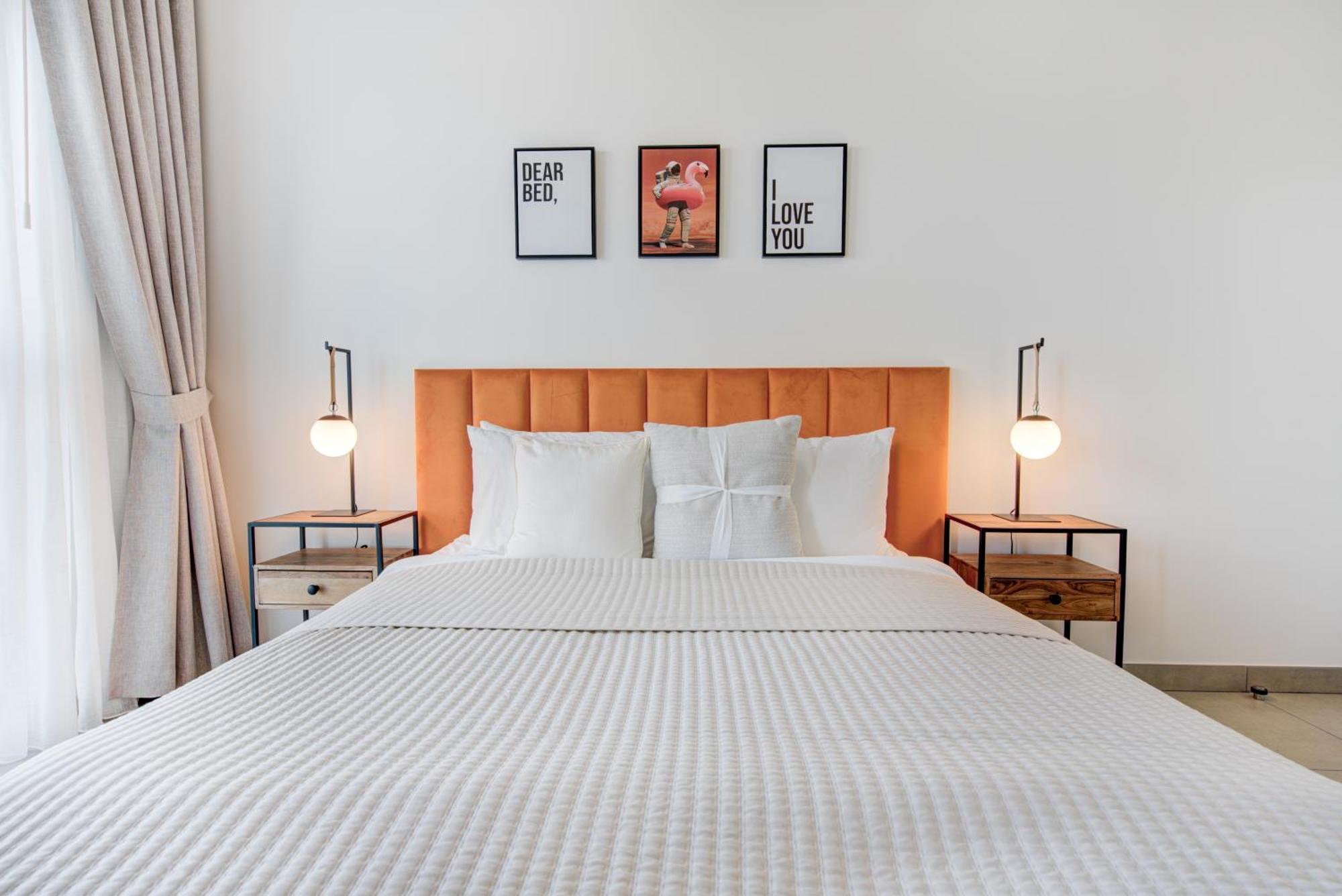 Offer Get 2 Bedroom At Price Of 1 Bedroom Near Hills Mall Apartment